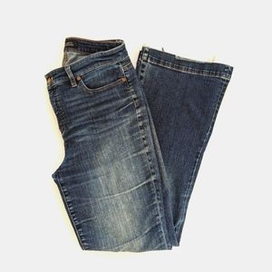 Talbots womens flawless five pocket medium wash flare jeans, size 8